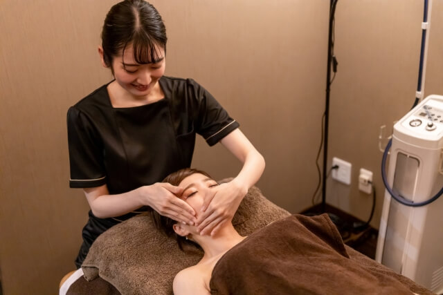 「フェイシャルエステは意味ない」と言われる主な理由