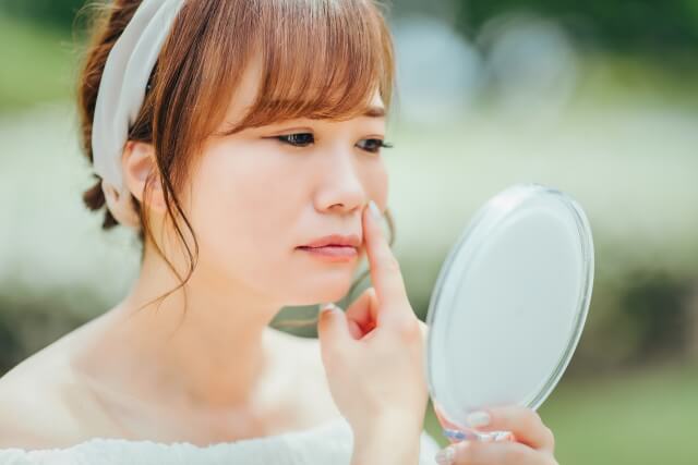 毛穴トラブルの原因とは